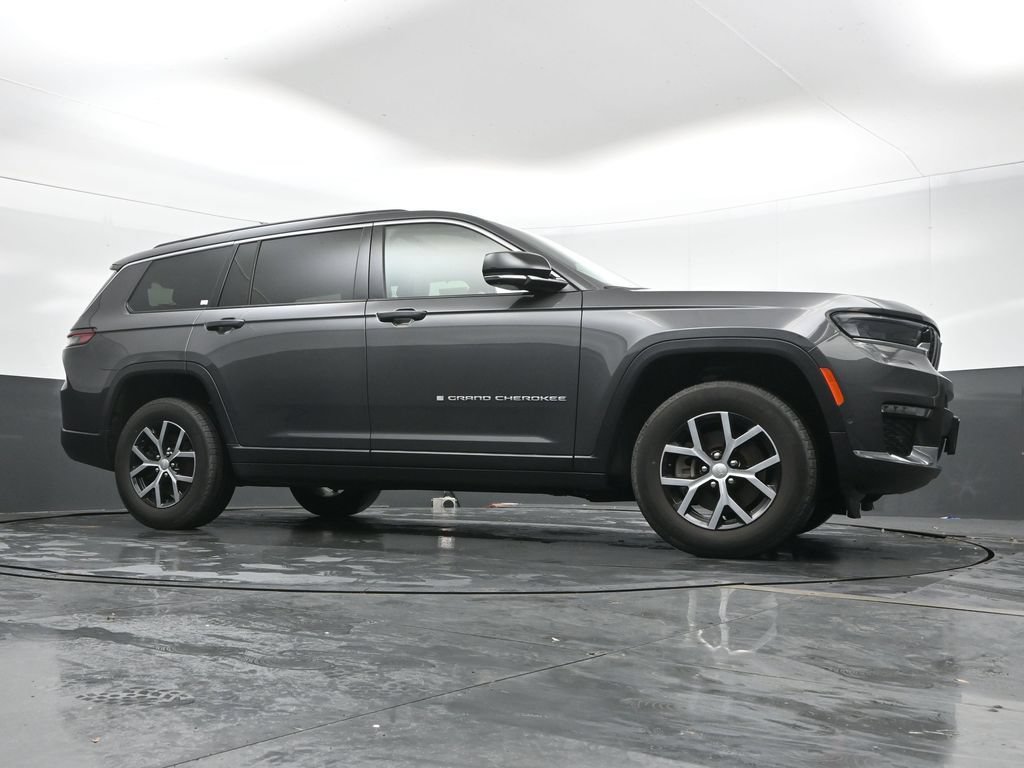 Used 2024 Jeep Grand Cherokee L Limited w/ Luxury Tech Group II AWD/4WD image 43