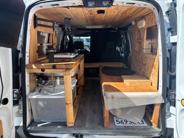 Used 2016 Ford Transit Connect XLT image 9