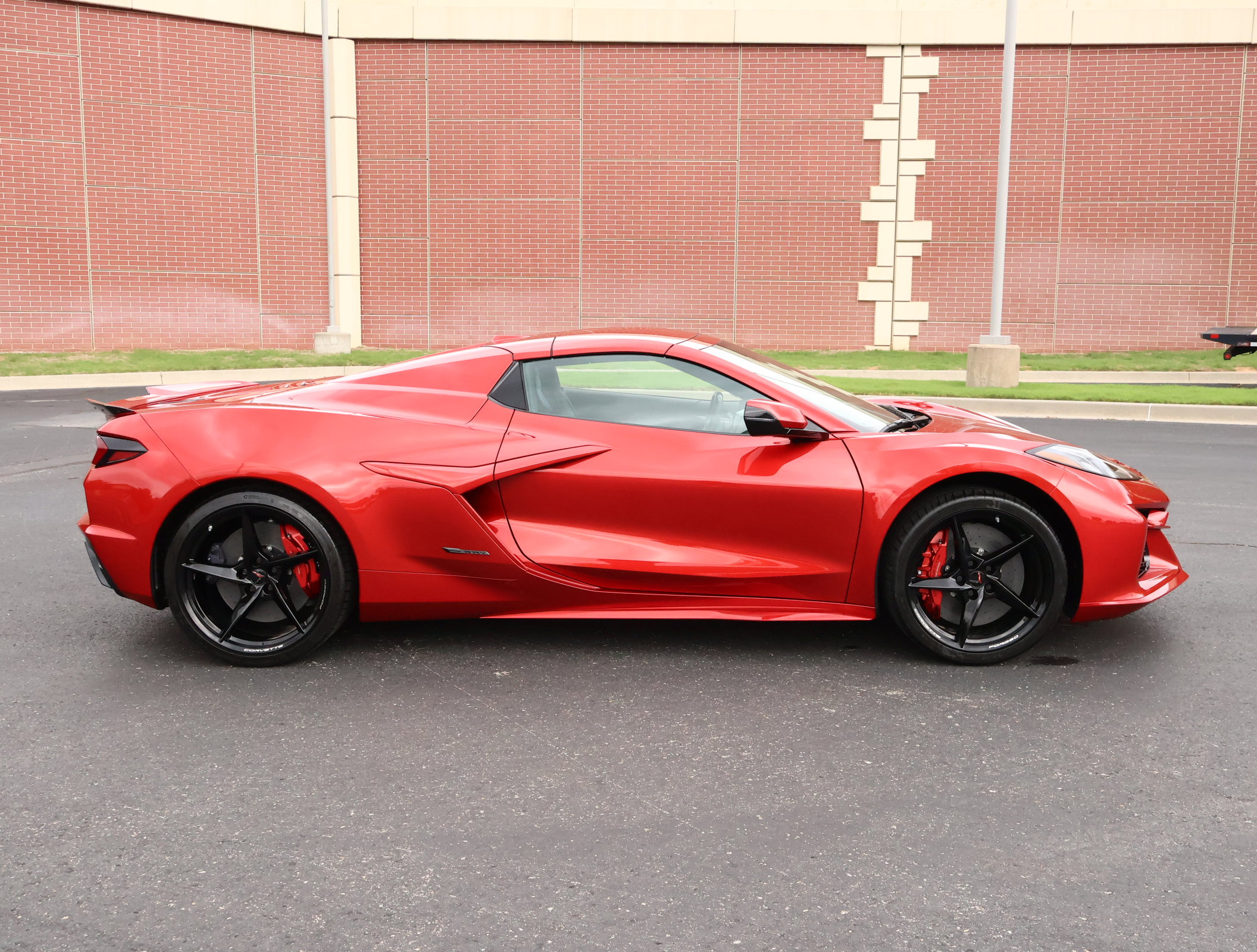 New 2026 Chevrolet Corvette E-Ray AWD/4WD image 39