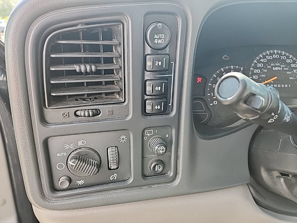 Used 2006 Chevrolet Suburban LT w/ Preferred Equipment Group AWD/4WD image 14