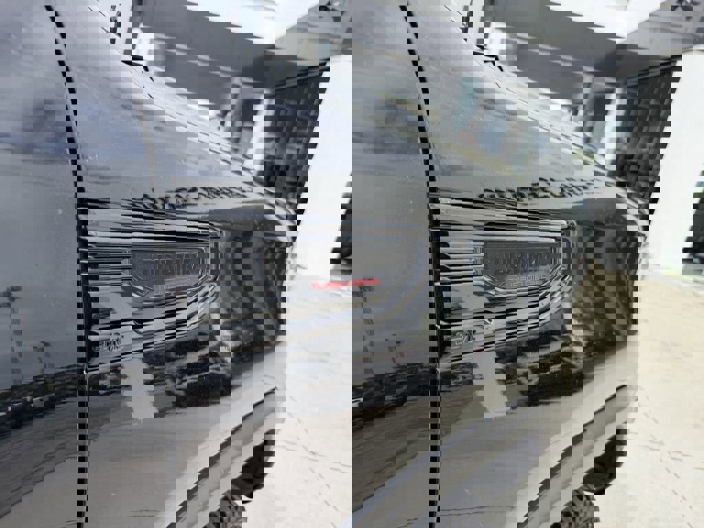 New 2026 GMC Sierra 1500 AT4X w/ LPO, Black Badging Package image 14