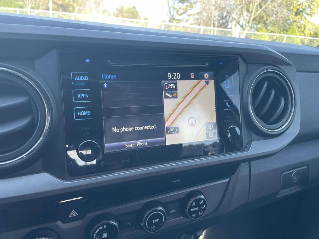 Used 2017 Toyota Tacoma TRD Sport image 37