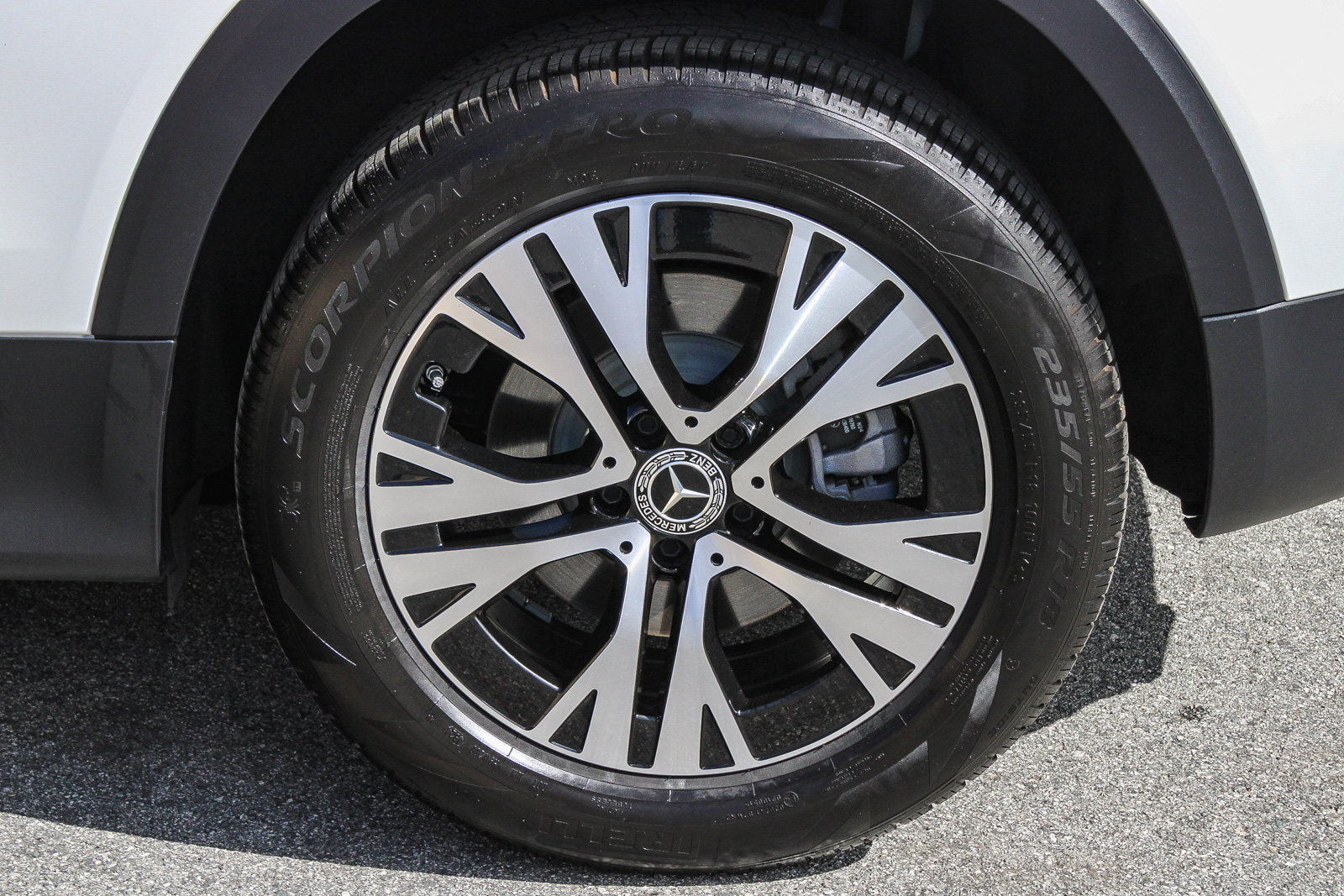 Certified 2026 Mercedes-Benz GLB 250 4MATIC image 10