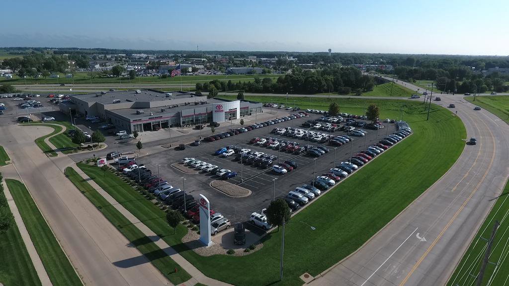 Certified 2017 Toyota RAV4 XLE image 5