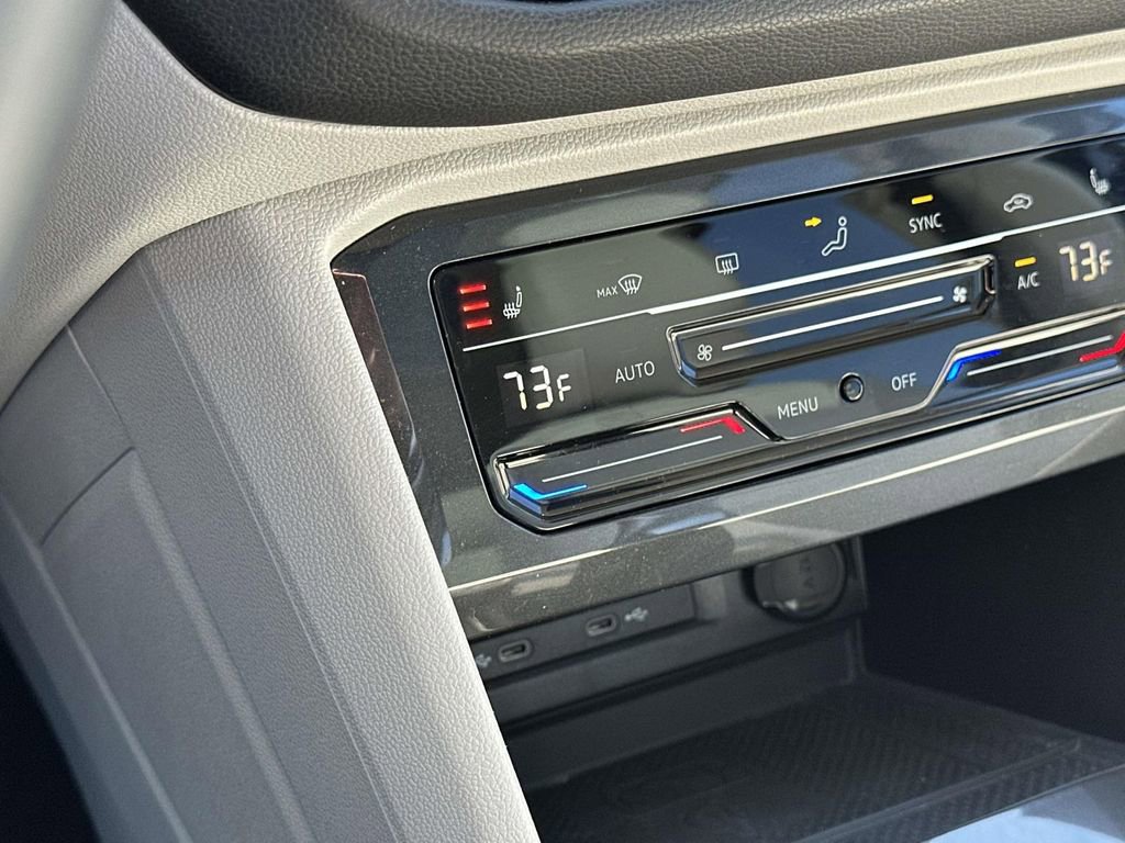 Certified 2023 Volkswagen Tiguan SE w/ Panoramic Sunroof Package image 30