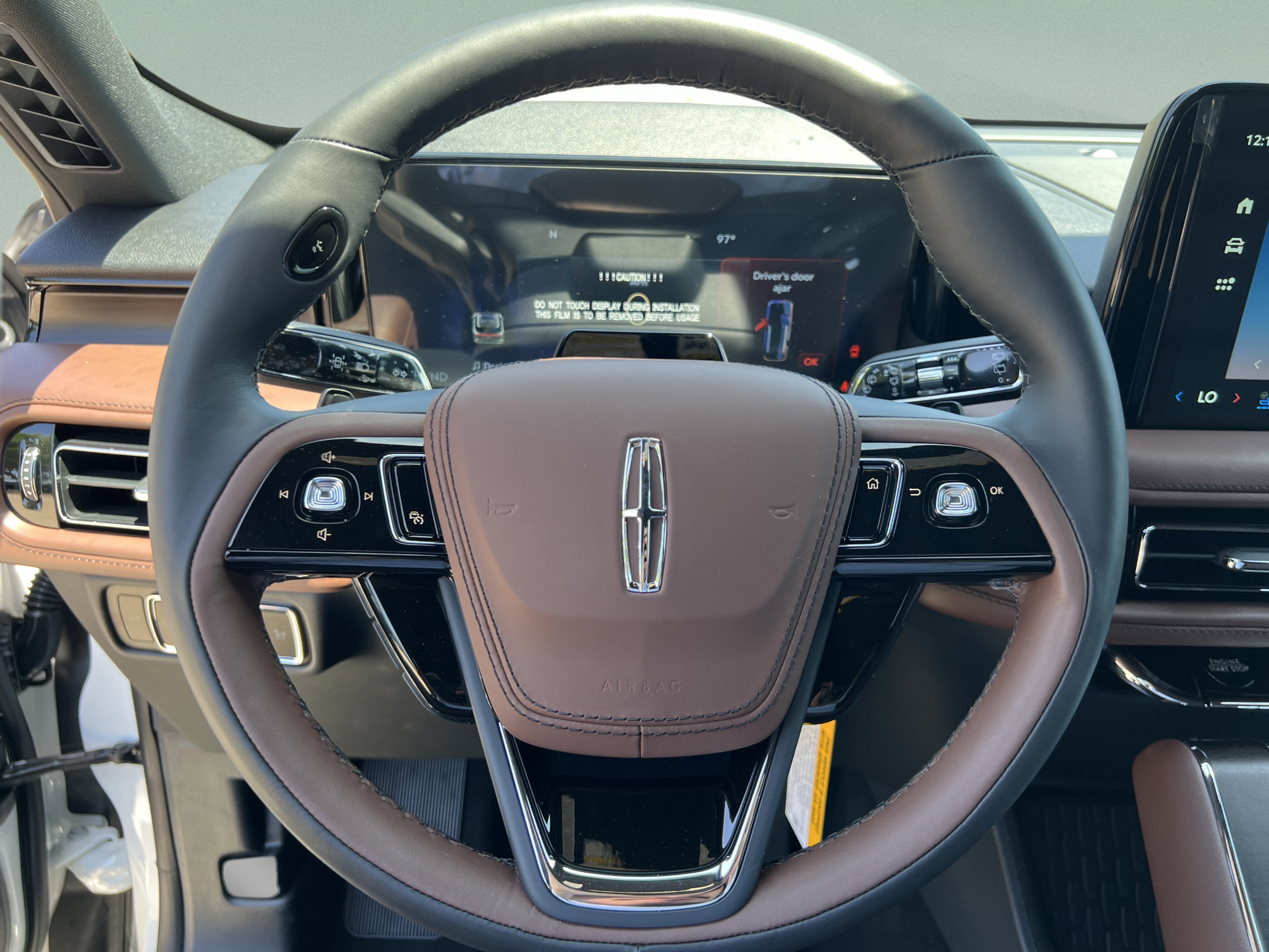 New 2026 Lincoln Aviator Reserve w/ Luxury Package RWD image 10