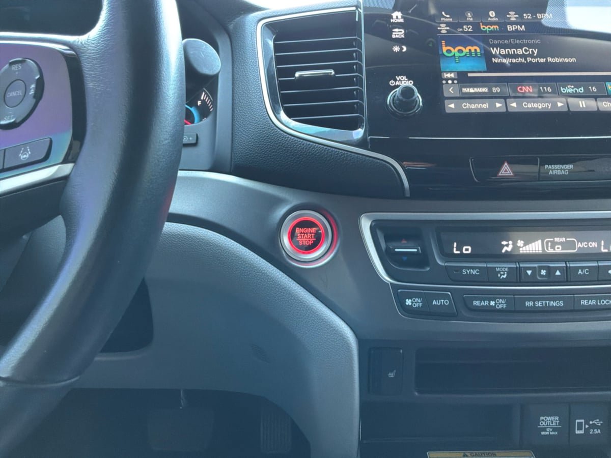 Used 2021 Honda Pilot Special Edition image 17