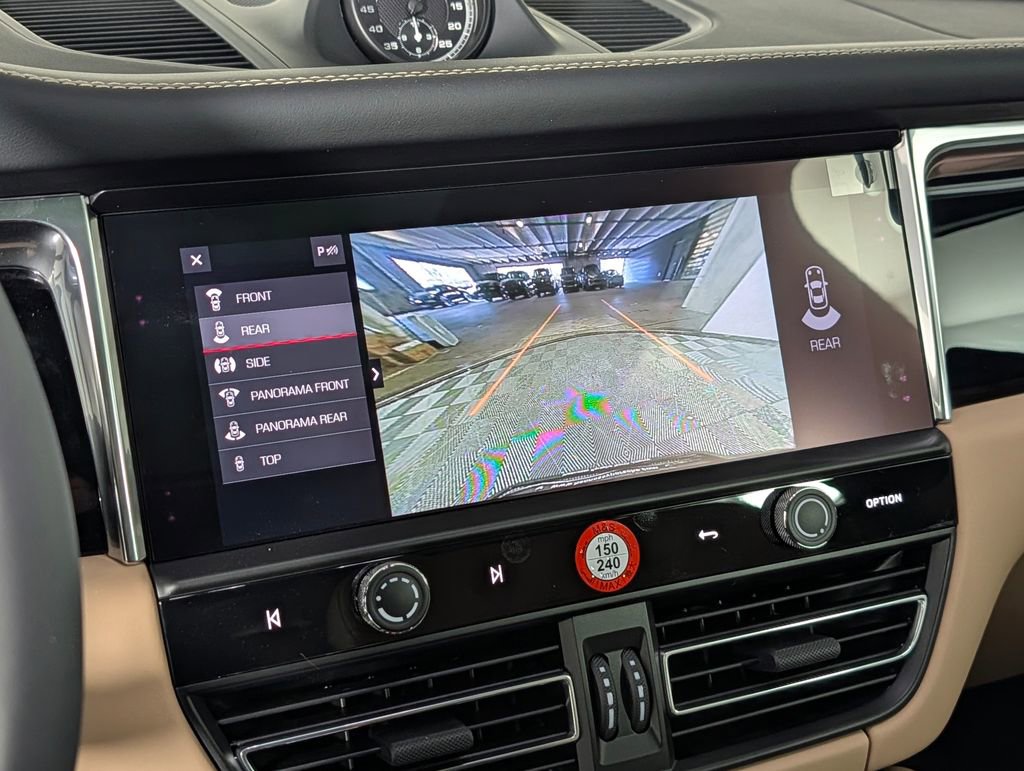 New 2026 Porsche Macan Turbo image 32