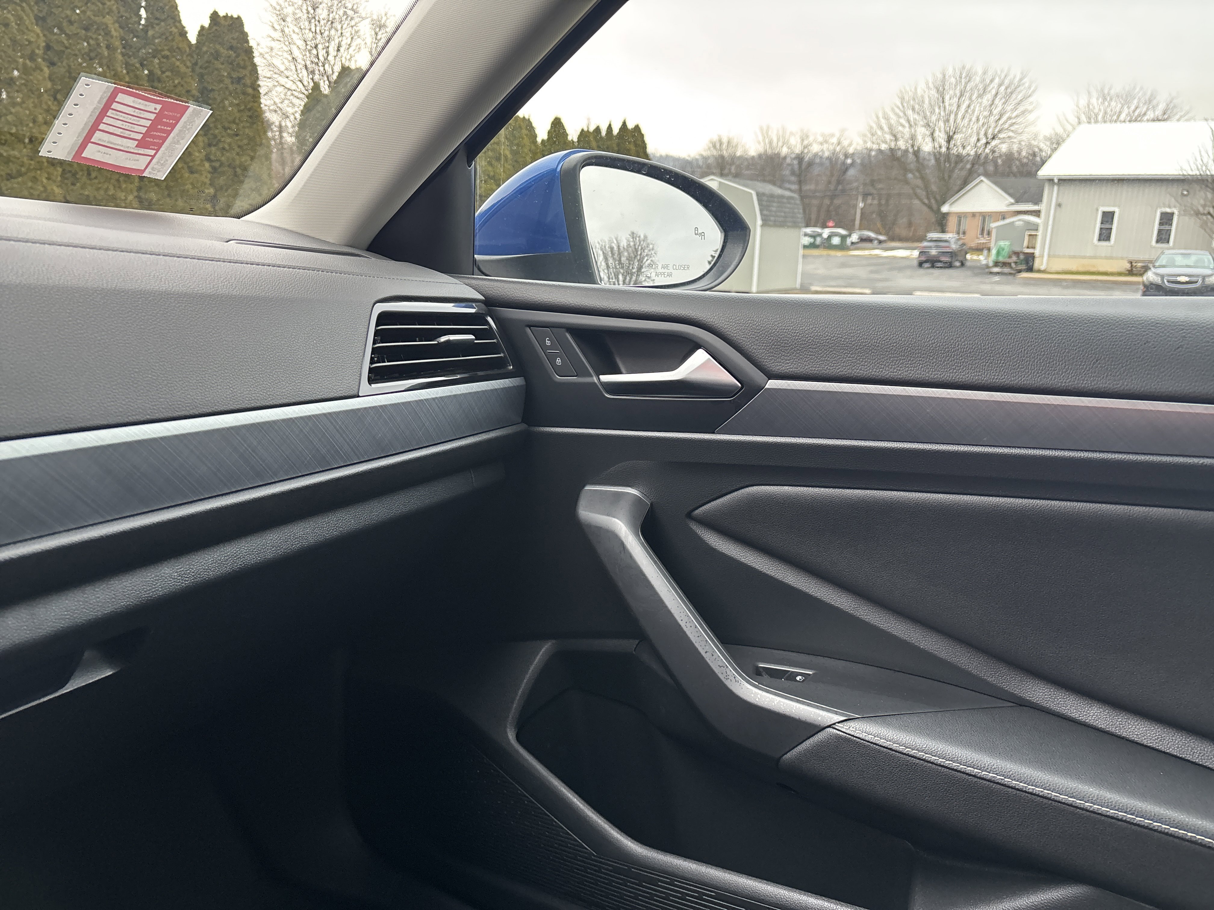 Used 2024 Volkswagen Jetta SE image 23