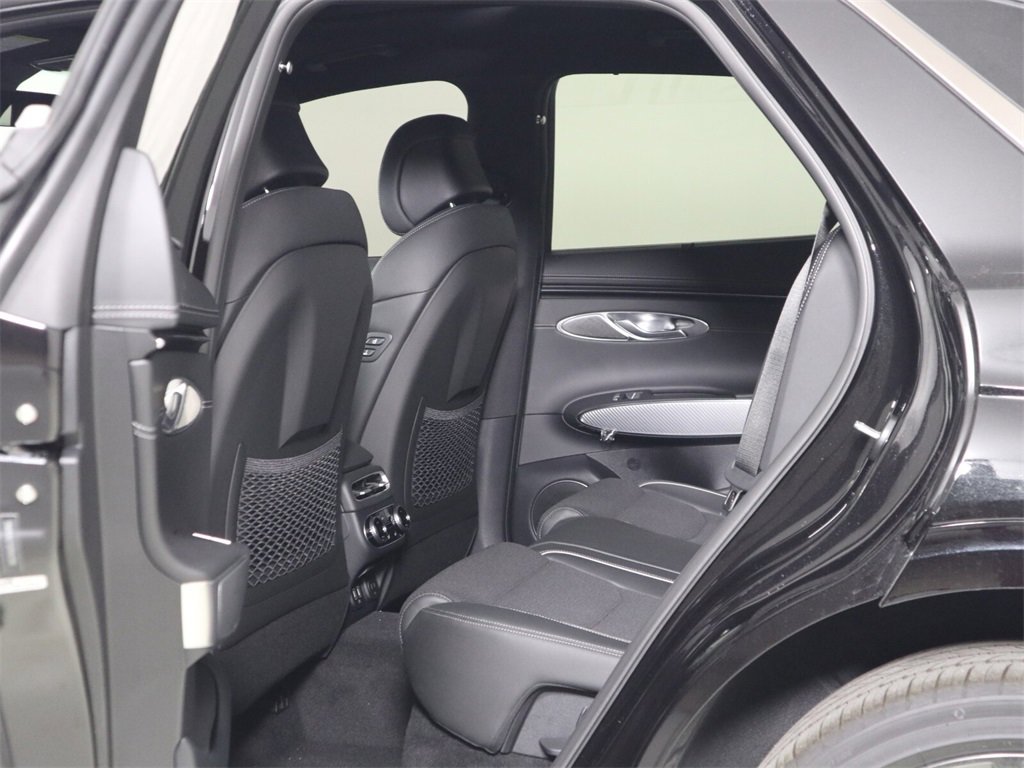 Used 2024 Genesis GV70 2.5T w/ Sport Prestige Package image 20