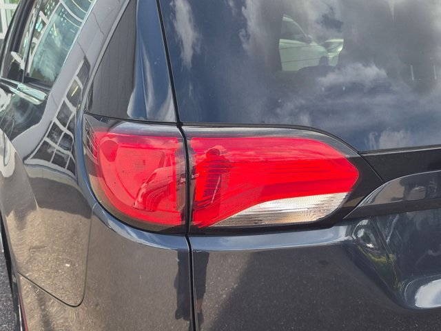 Used 2020 Chrysler Pacifica Touring-L FWD image 8
