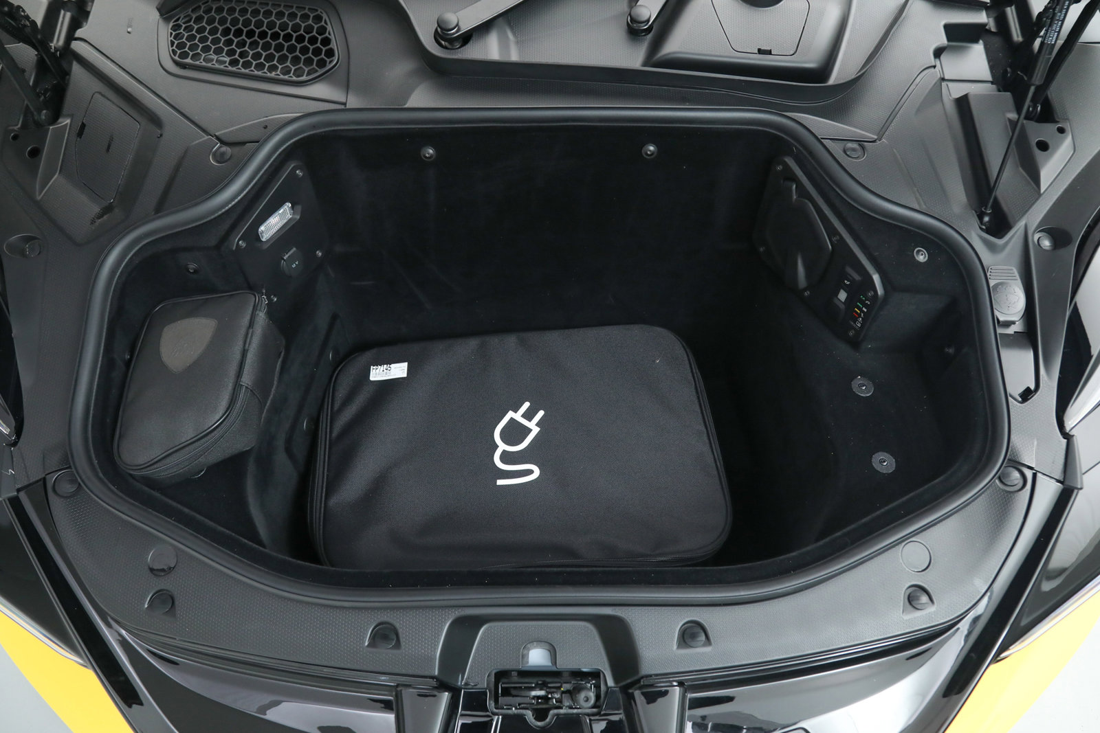 Used 2024 Lamborghini Revuelto image 42