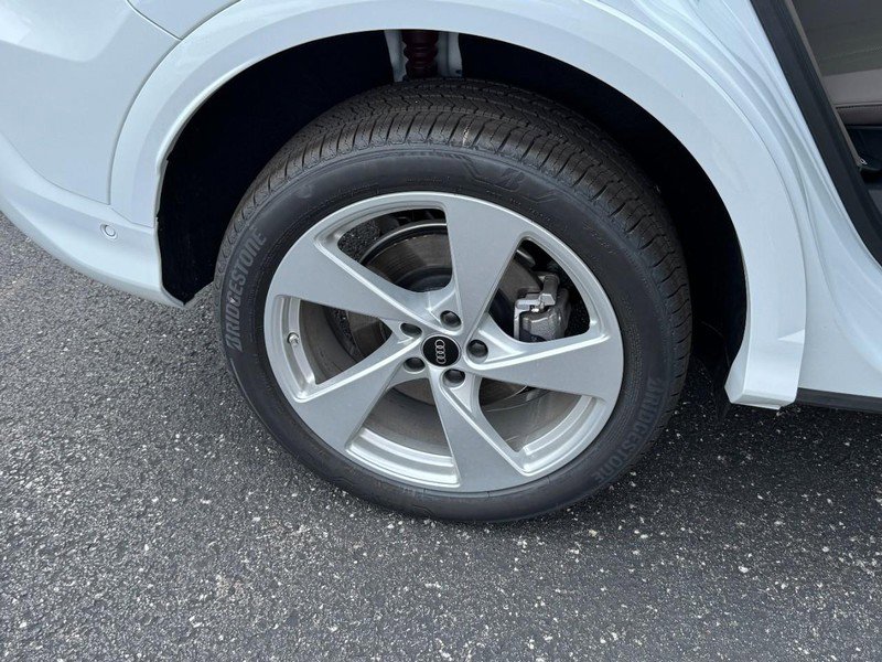 New 2025 Audi Q5 Premium Plus image 4