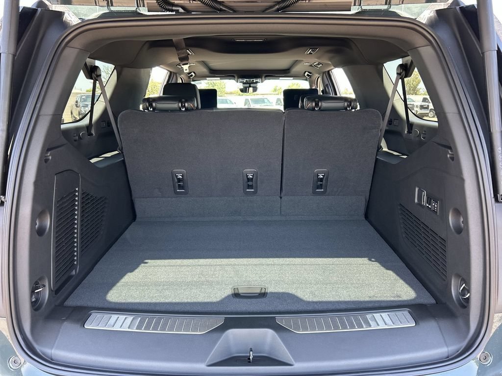 New 2026 GMC Yukon XL AT4 w/ AT4 Premium Plus Package AWD/4WD image 27