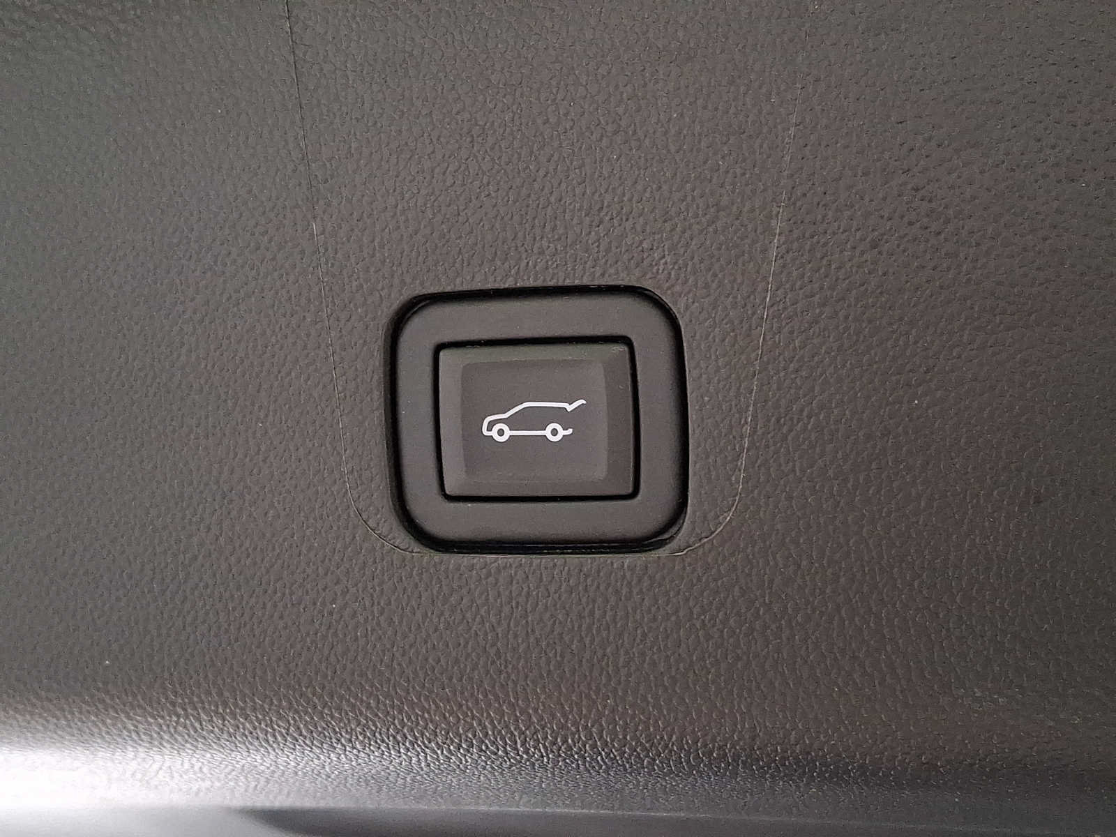 Used 2023 Chevrolet Traverse LT AWD/4WD image 28
