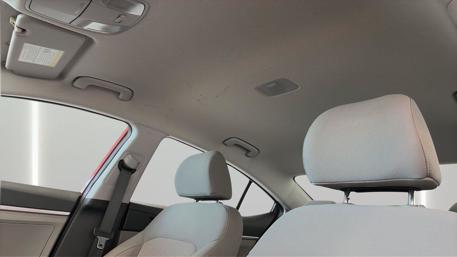 Used 2020 Hyundai Elantra SE FWD image 16