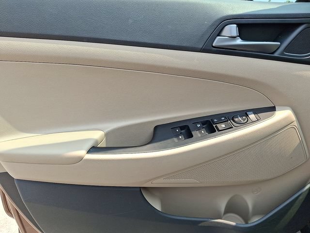 Used 2017 Hyundai Tucson Sport AWD/4WD image 12