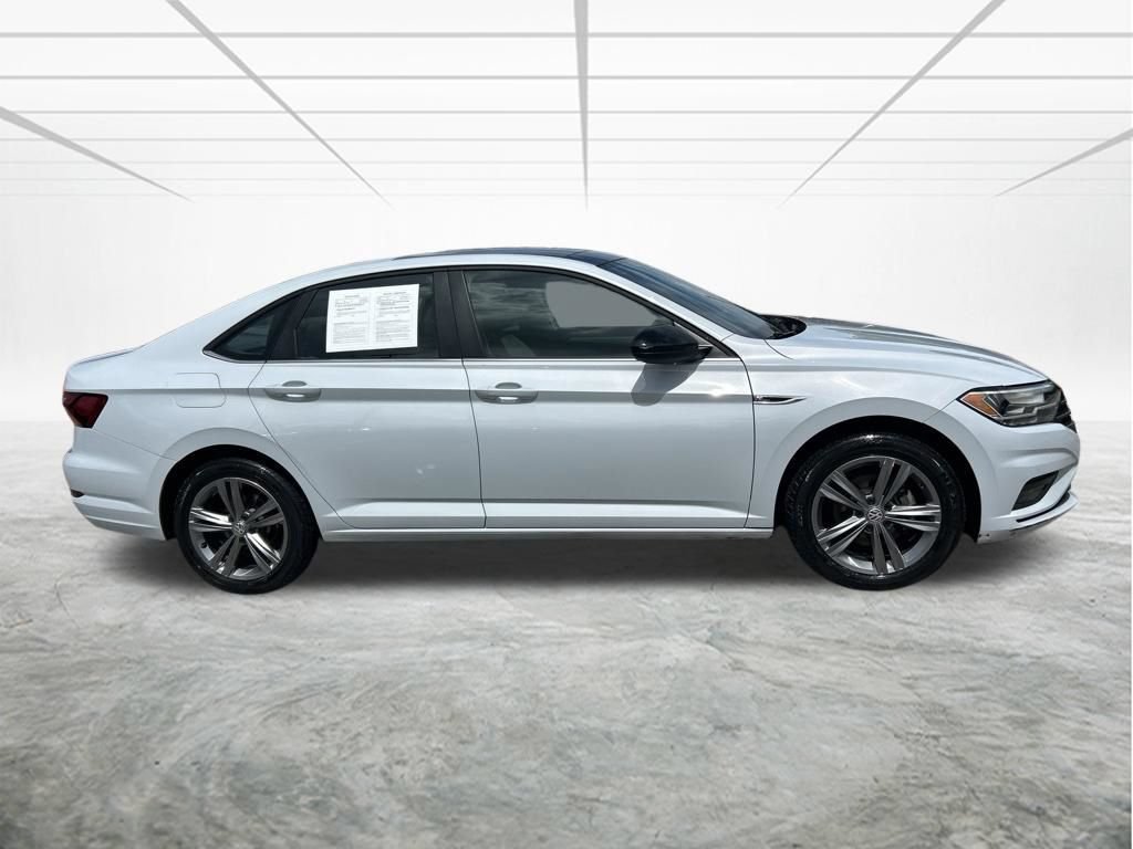 Used 2019 Volkswagen Jetta R-Line FWD image 3