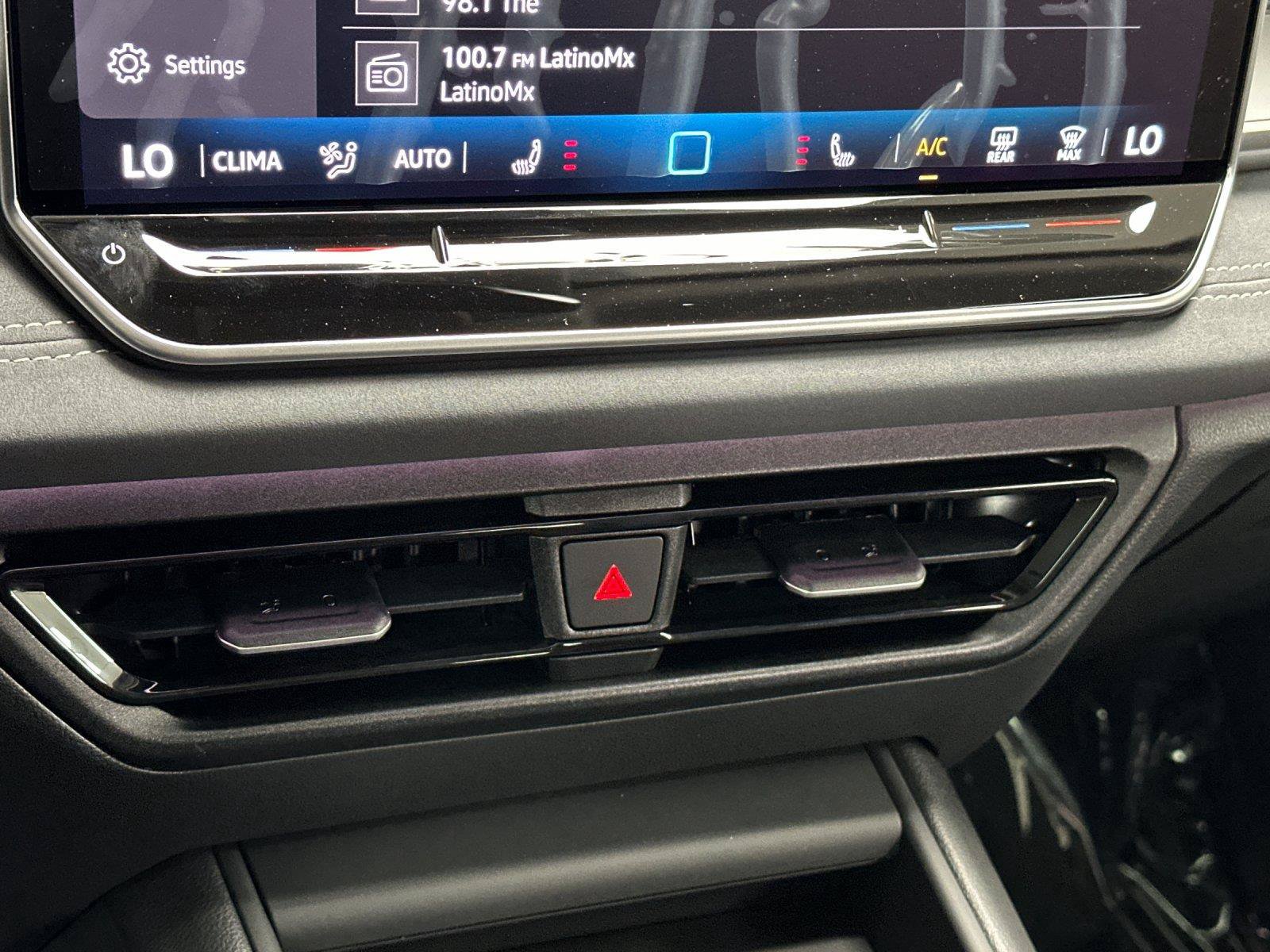 New 2026 Volkswagen Tiguan SE AWD/4WD image 19