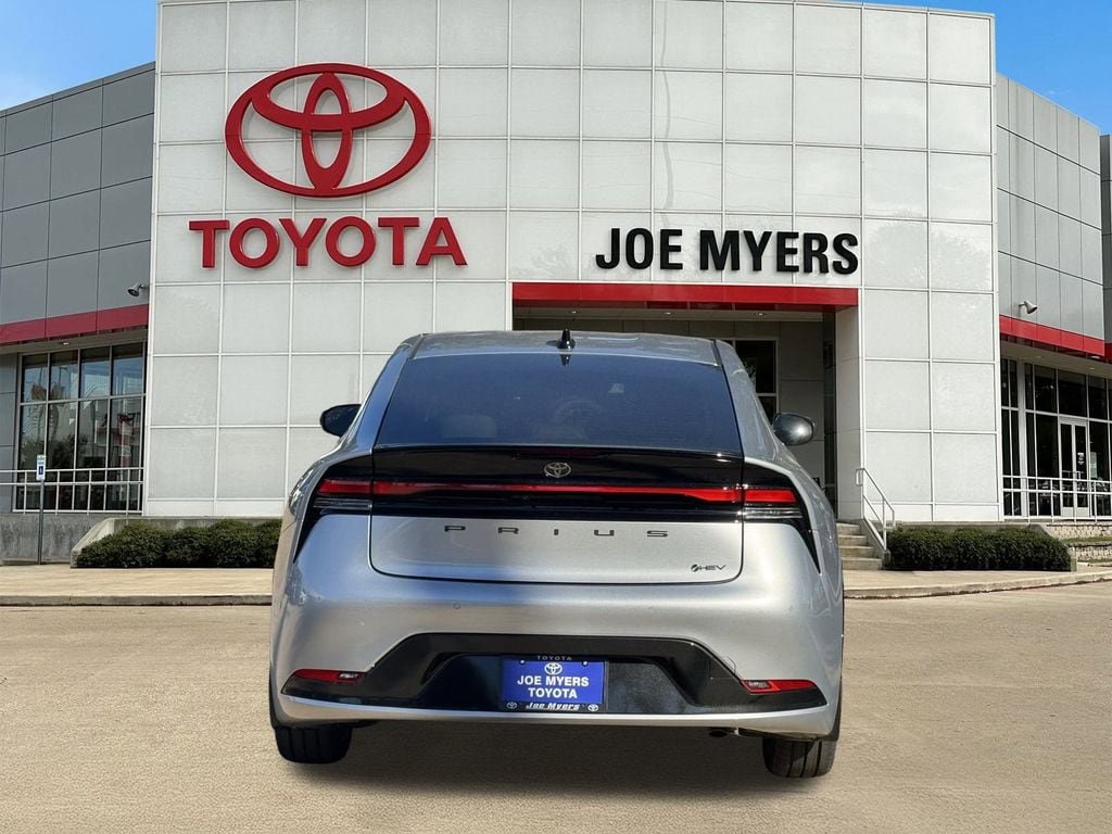 New 2026 Toyota Prius XLE FWD image 6