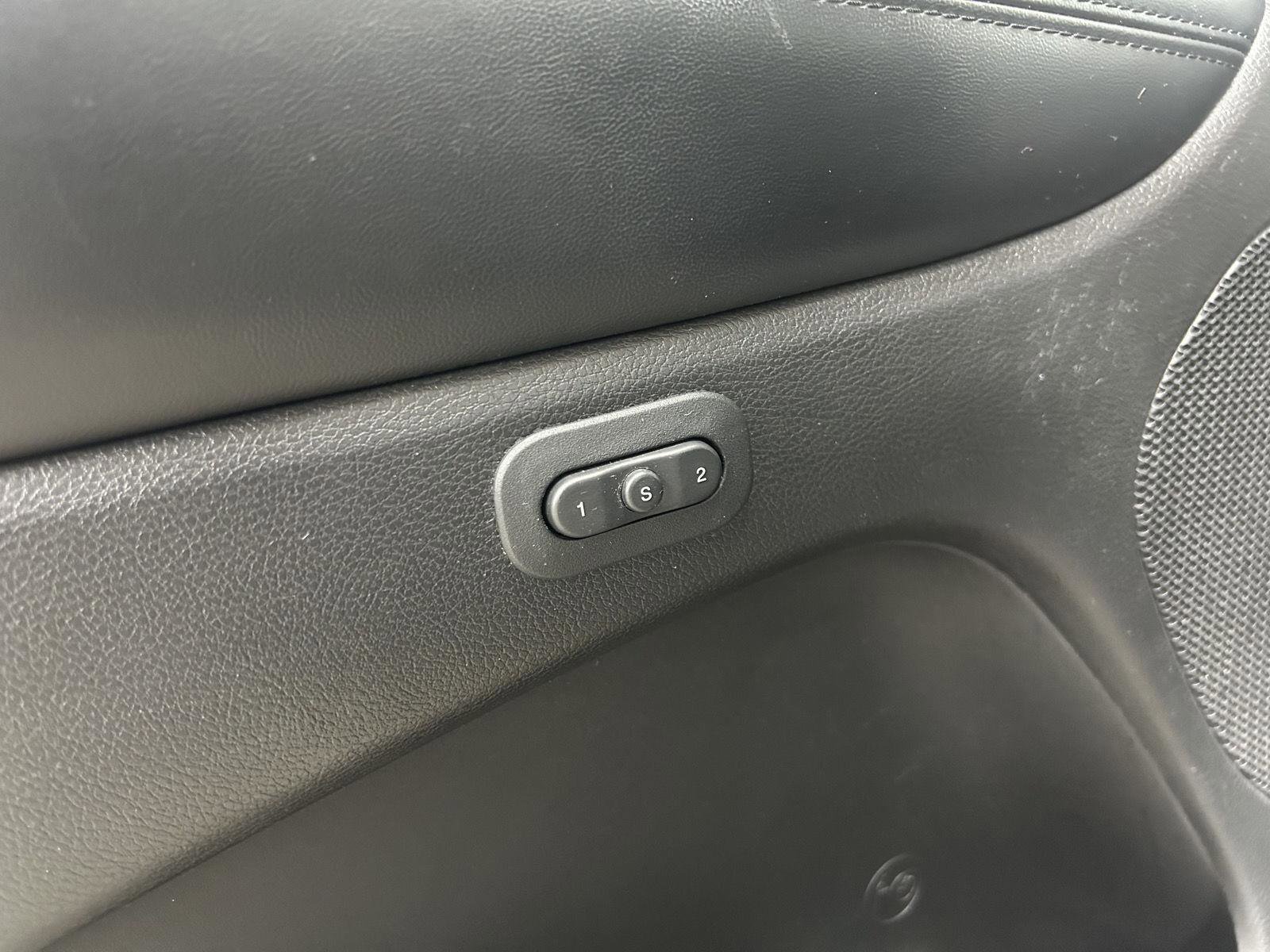 Used 2020 Jeep Grand Cherokee Limited image 10