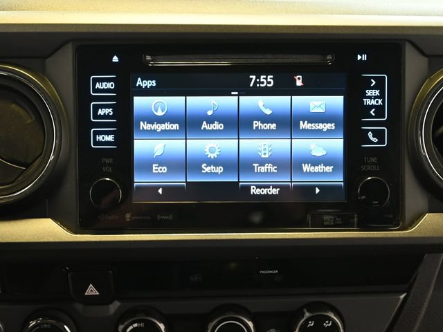 Used 2017 Toyota Tacoma TRD Sport w/ Tow Package (A/T) AWD/4WD image 5