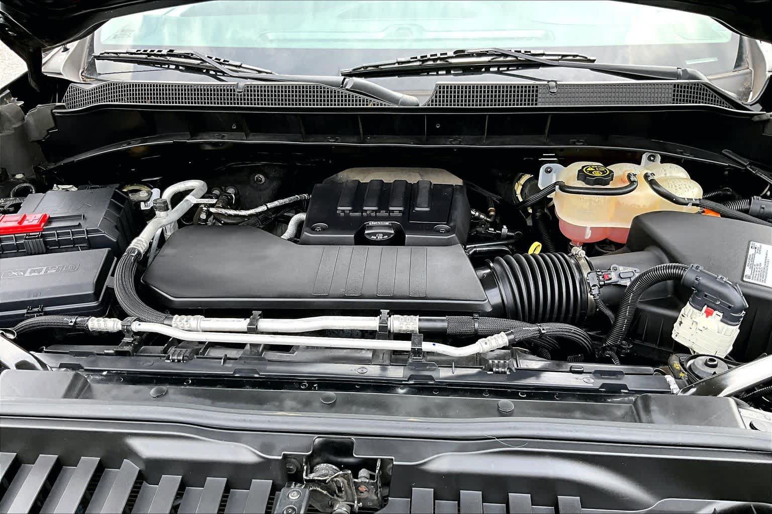 Used 2021 Chevrolet Silverado 1500 Custom AWD/4WD image 31