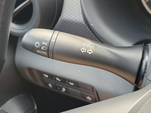 Used 2025 Nissan Kicks Play S FWD image 12