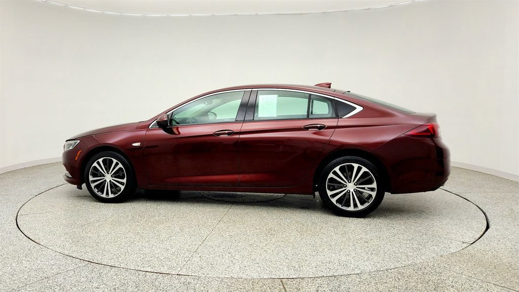 Used 2018 Buick Regal Essence w/ Driver Confidence Package #1 FWD image 8