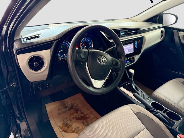 Used 2018 Toyota Corolla LE FWD image 10