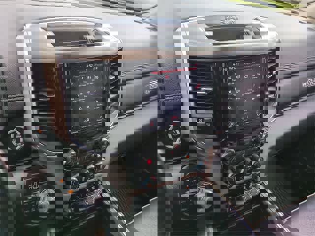 Used 2021 RAM 1500 Laramie image 28