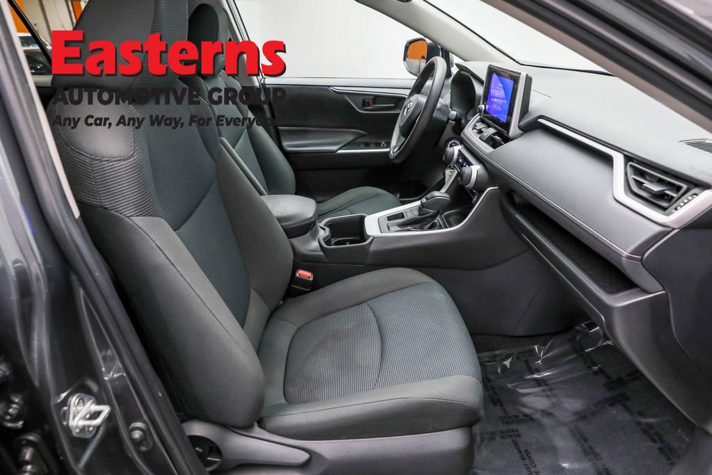 Used 2023 Toyota RAV4 LE image 22