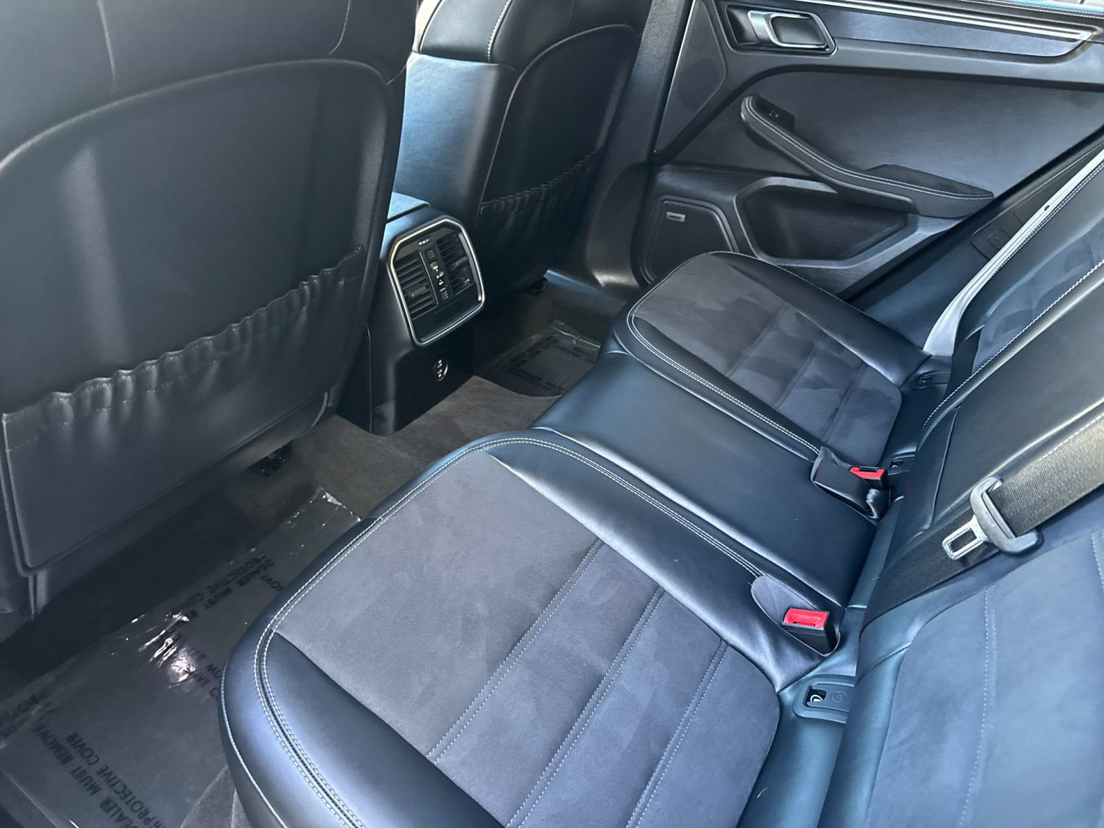 Certified 2024 Porsche Macan GTS AWD/4WD image 14