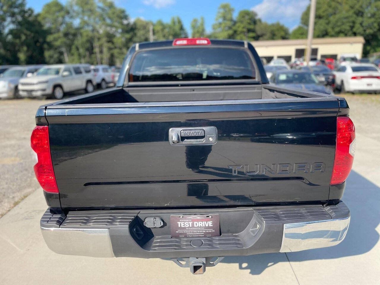 Used 2015 Toyota Tundra SR5 w/ SR5 Upgrade Package RWD image 6