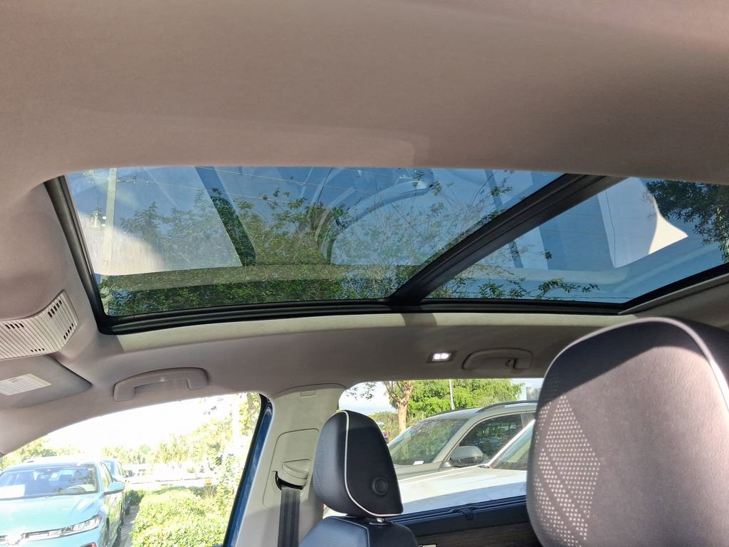 New 2026 Volkswagen Atlas SEL Premium R-Line image 8