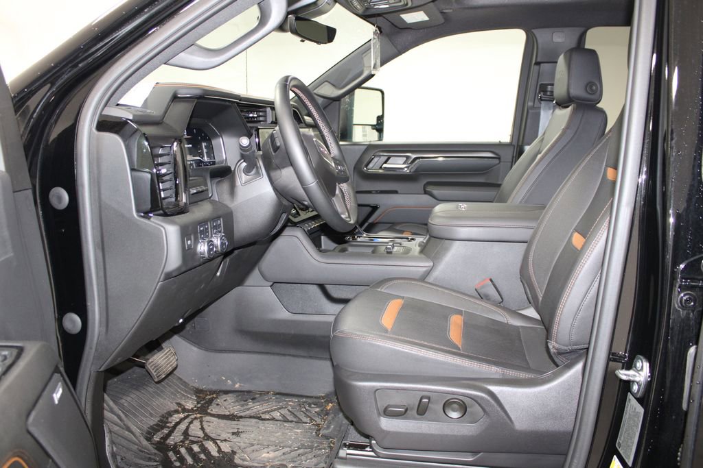 Used 2024 GMC Sierra 2500 AT4 w/ AT4 Premium Plus Package image 17