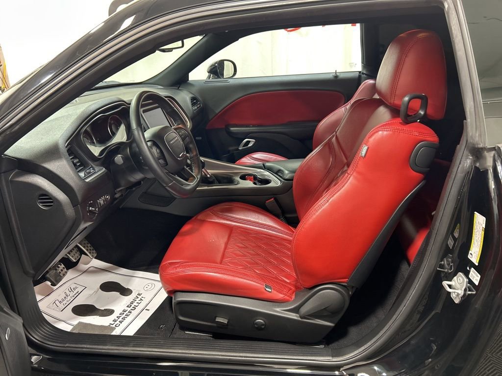 Used 2022 Dodge Challenger R/T Scat Pack w/ Dynamics Package RWD image 17
