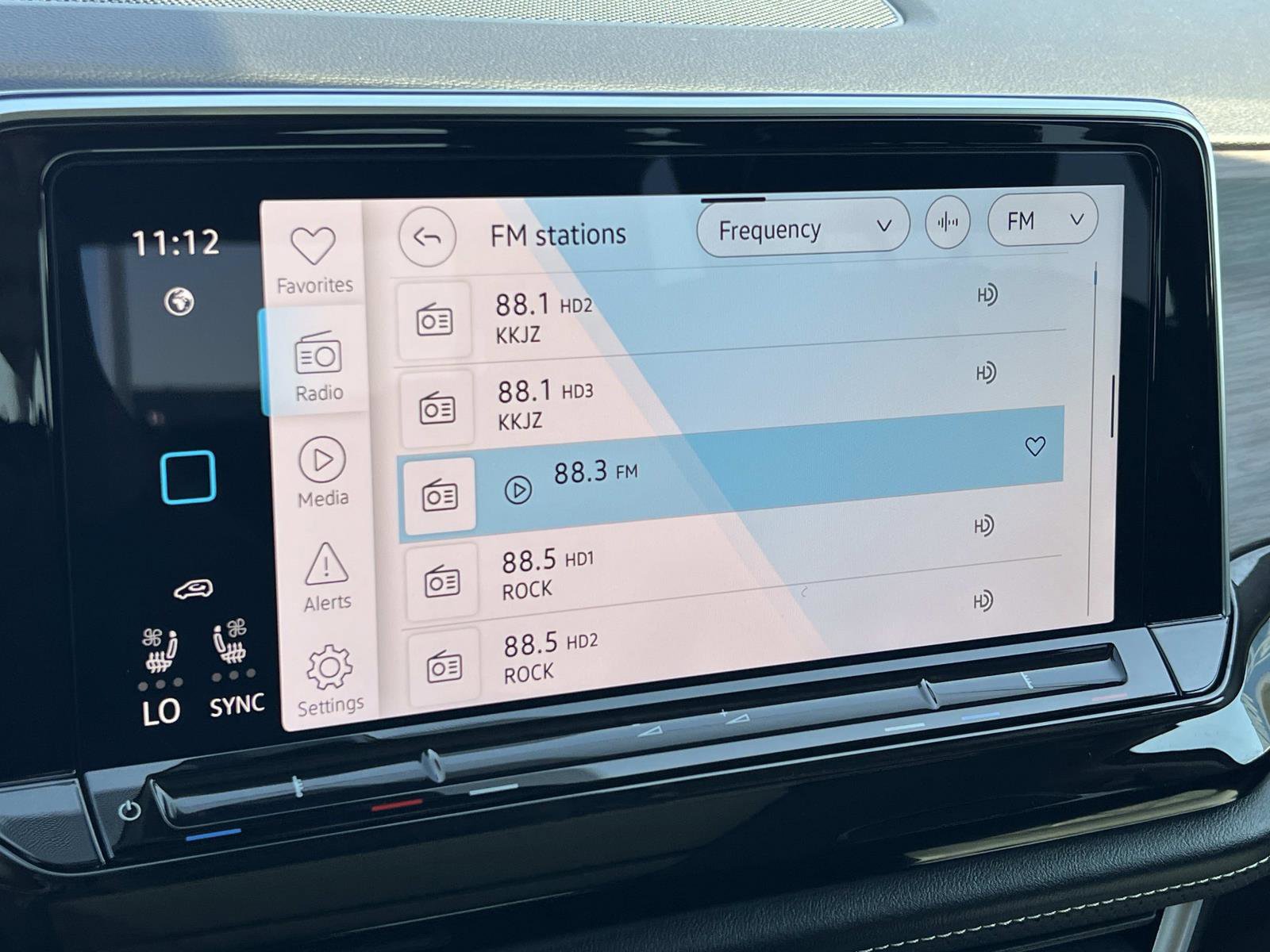 Certified 2025 Volkswagen Atlas SEL Premium R-Line image 14