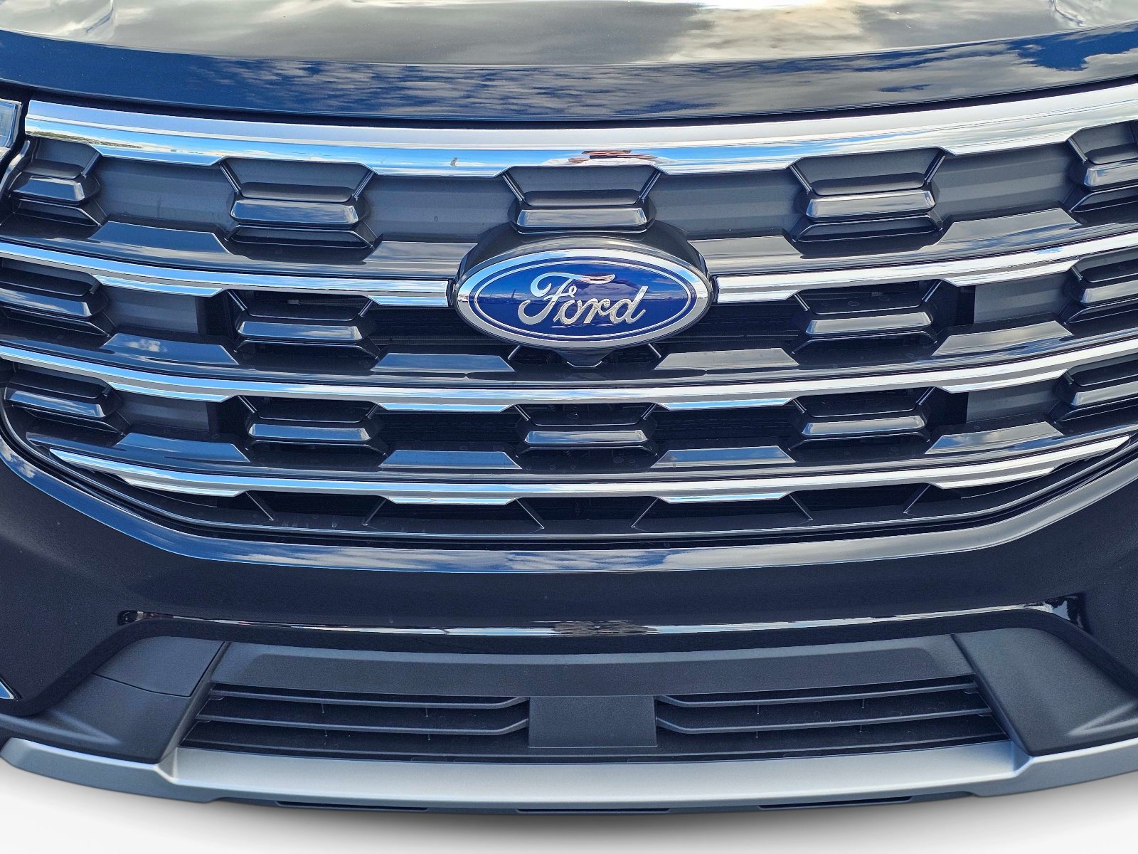Used 2026 Ford Explorer Active w/ Active Comfort Package RWD image 12