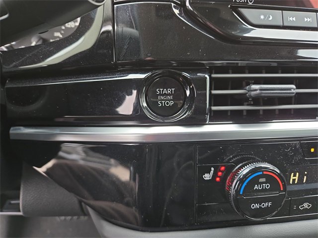 New 2025 Nissan Pathfinder SV w/ Black Appearance Package image 20