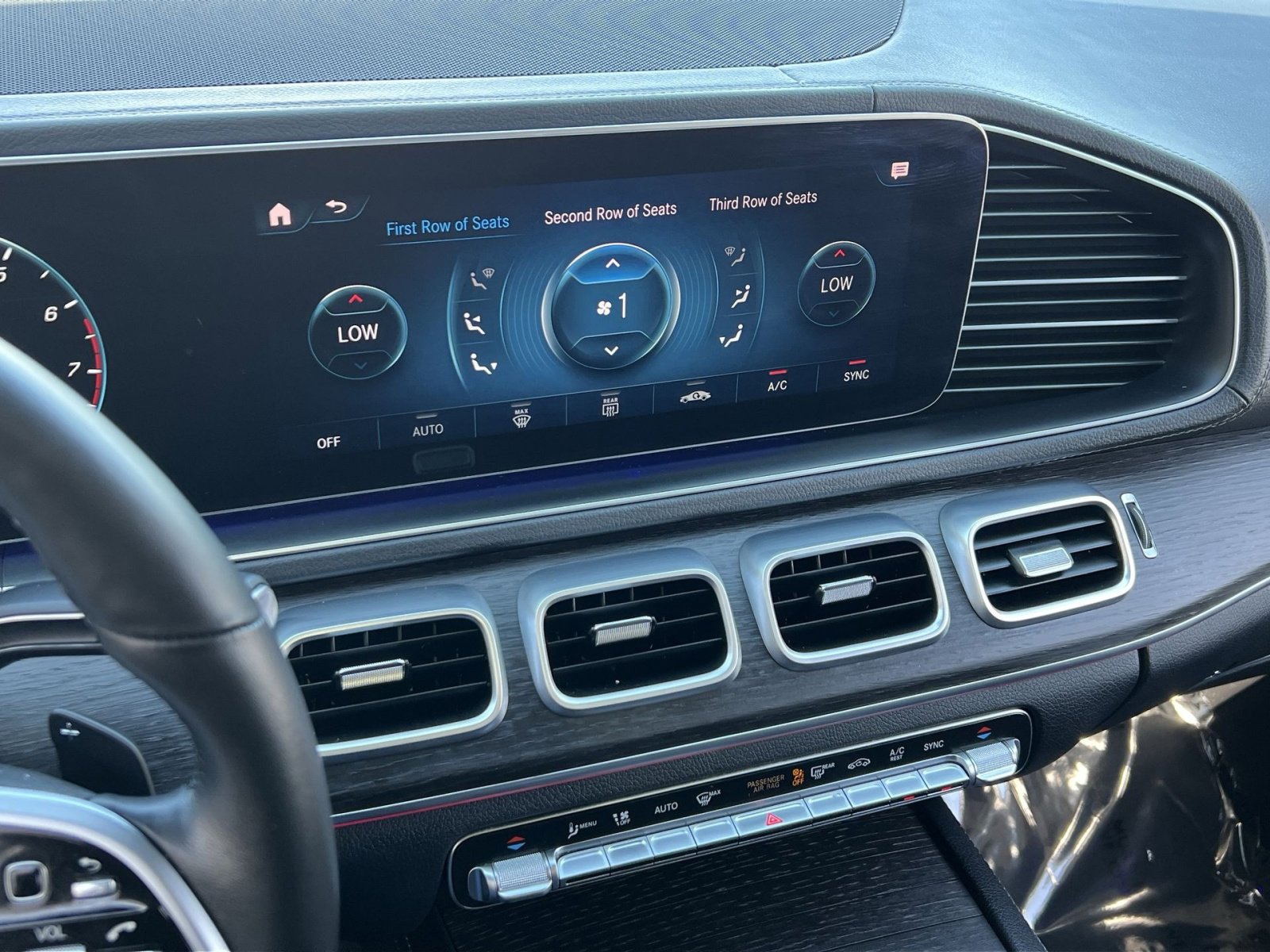Certified 2022 Mercedes-Benz GLS 450 4MATIC image 19