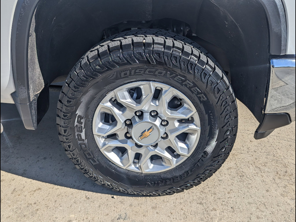 Used 2024 Chevrolet Silverado 3500 LT w/ Convenience Package AWD/4WD image 19