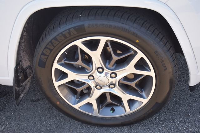Used 2020 Jeep Grand Cherokee Overland AWD/4WD image 11