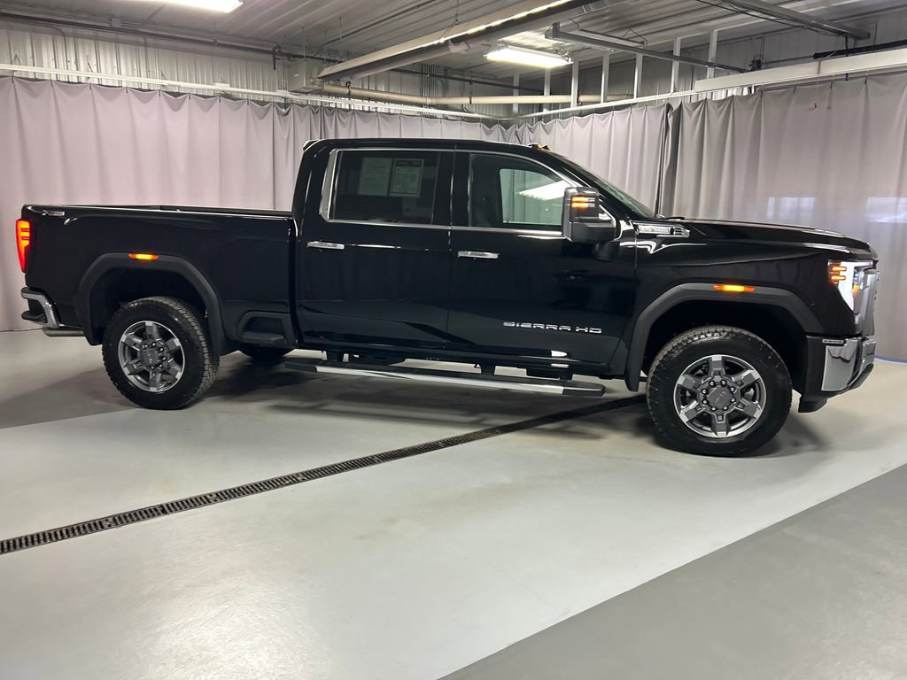 Used 2025 GMC Sierra 2500 SLT w/ SLT Premium Package image 8
