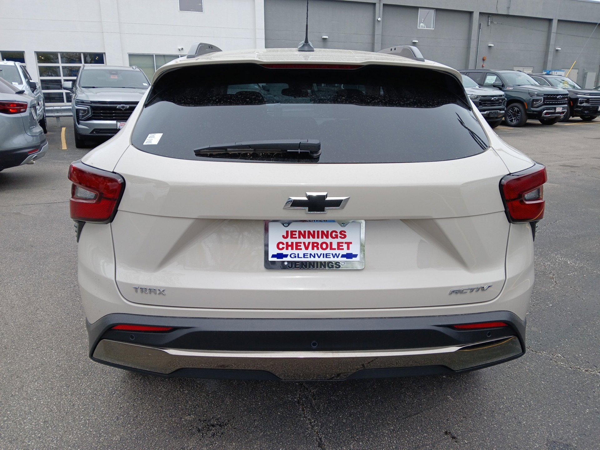 New 2026 Chevrolet Trax ACTIV w/ Sunroof Package FWD image 24