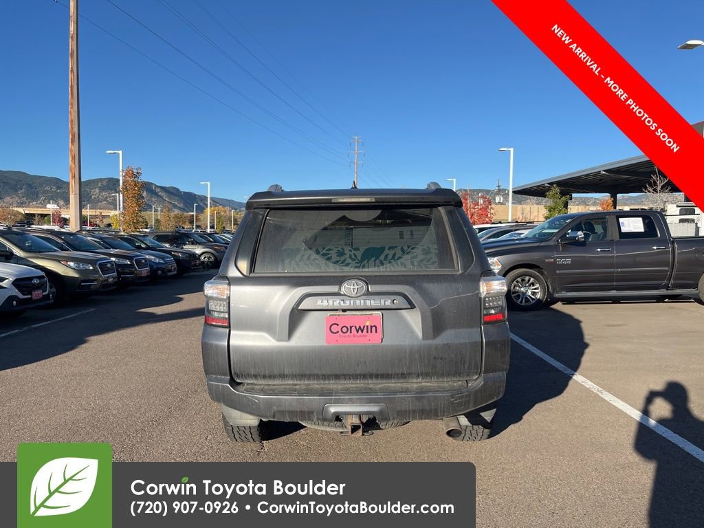 Used 2015 Toyota 4Runner SR5 Premium image 6