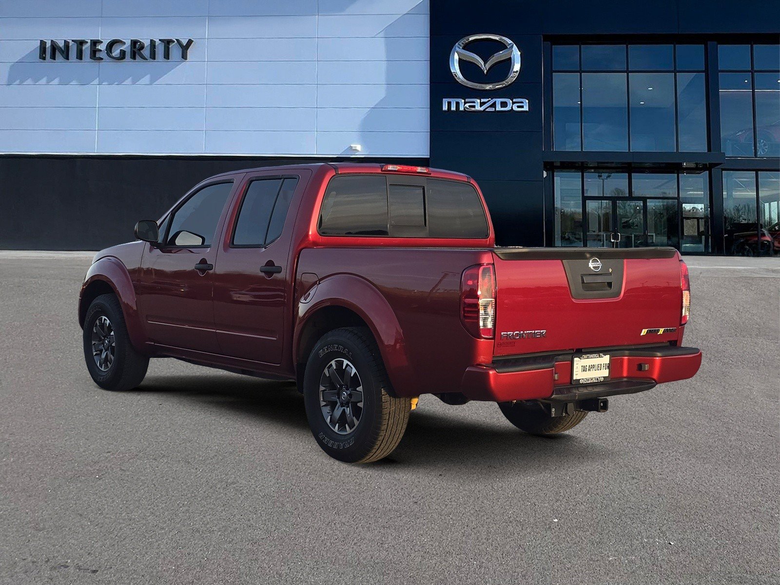 Used 2015 Nissan Frontier Desert Runner image 4
