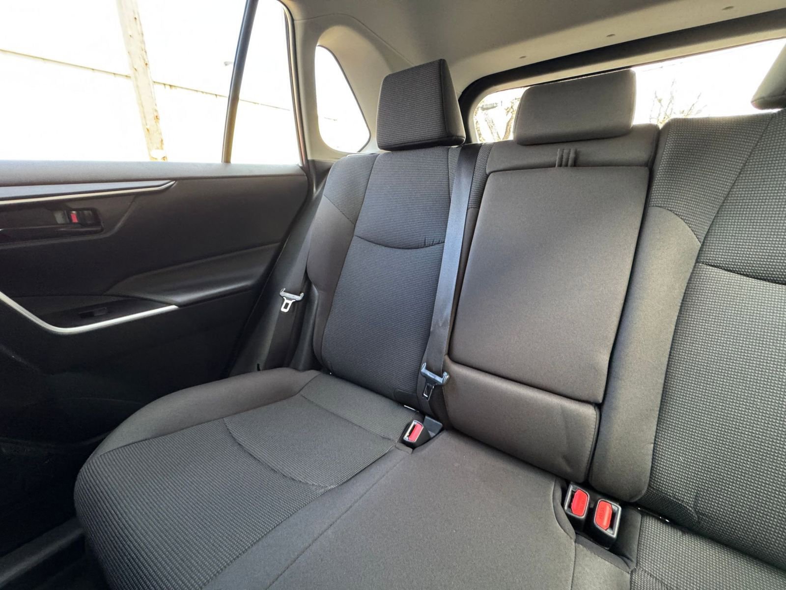 Used 2025 Toyota RAV4 LE image 38