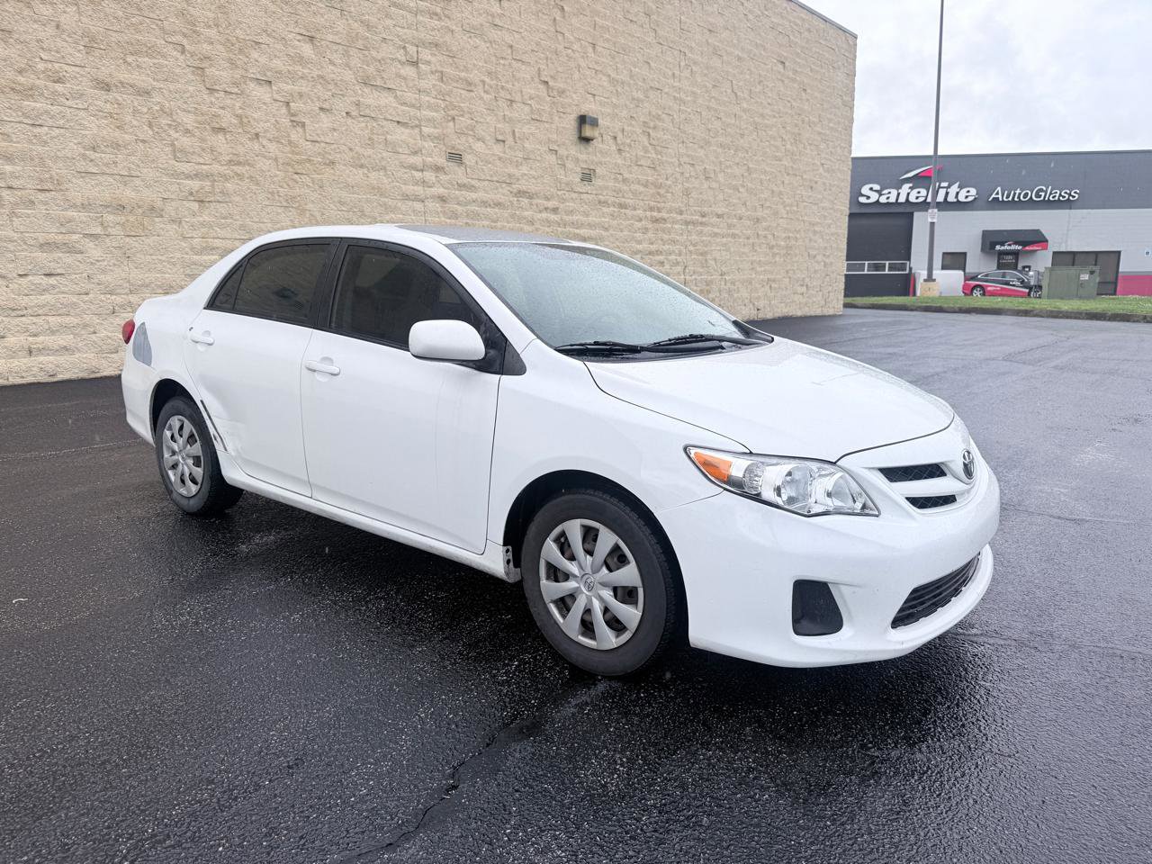 Used 2011 Toyota Corolla LE FWD image 7