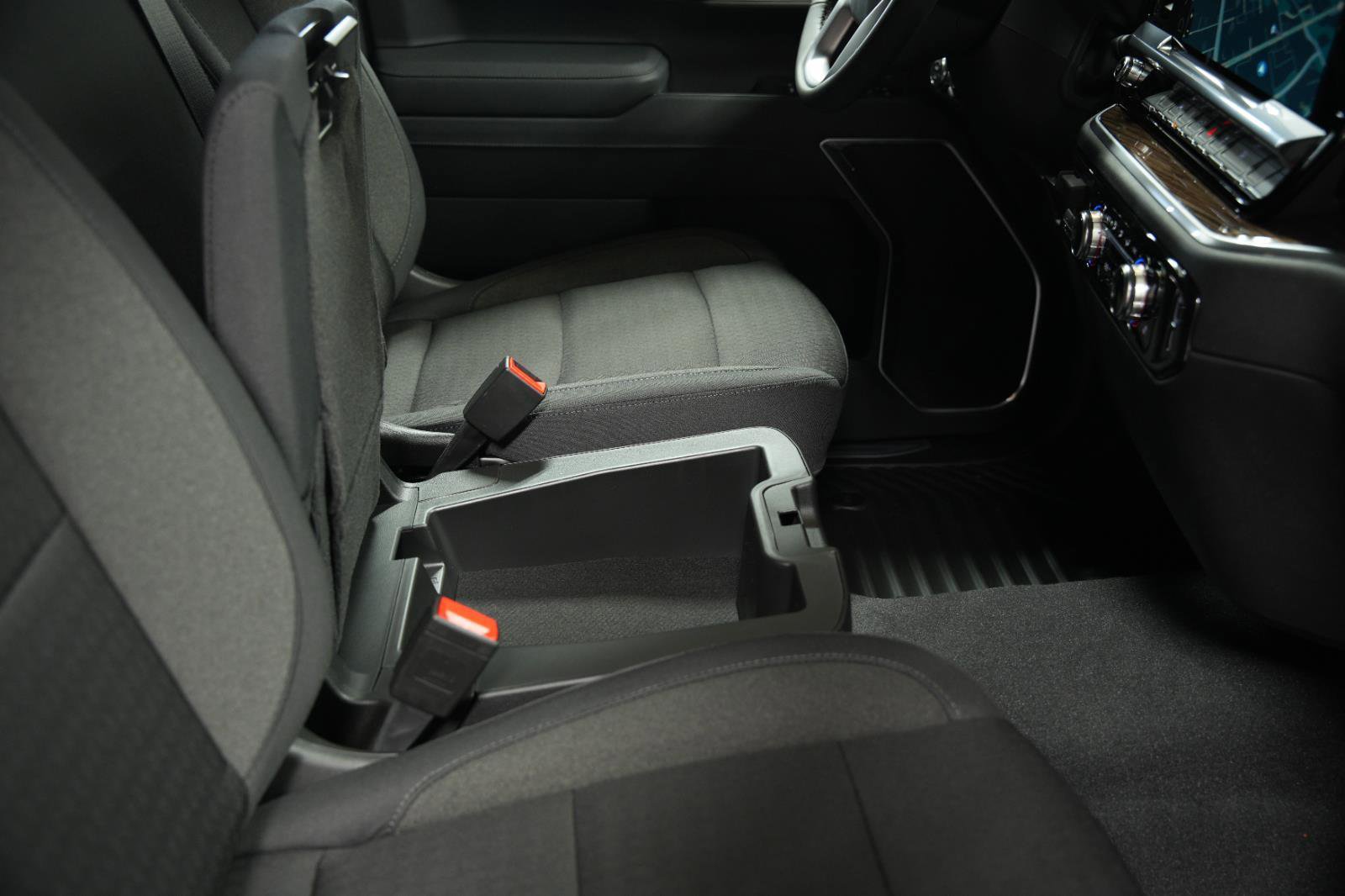 New 2026 GMC Sierra 1500 Elevation image 15